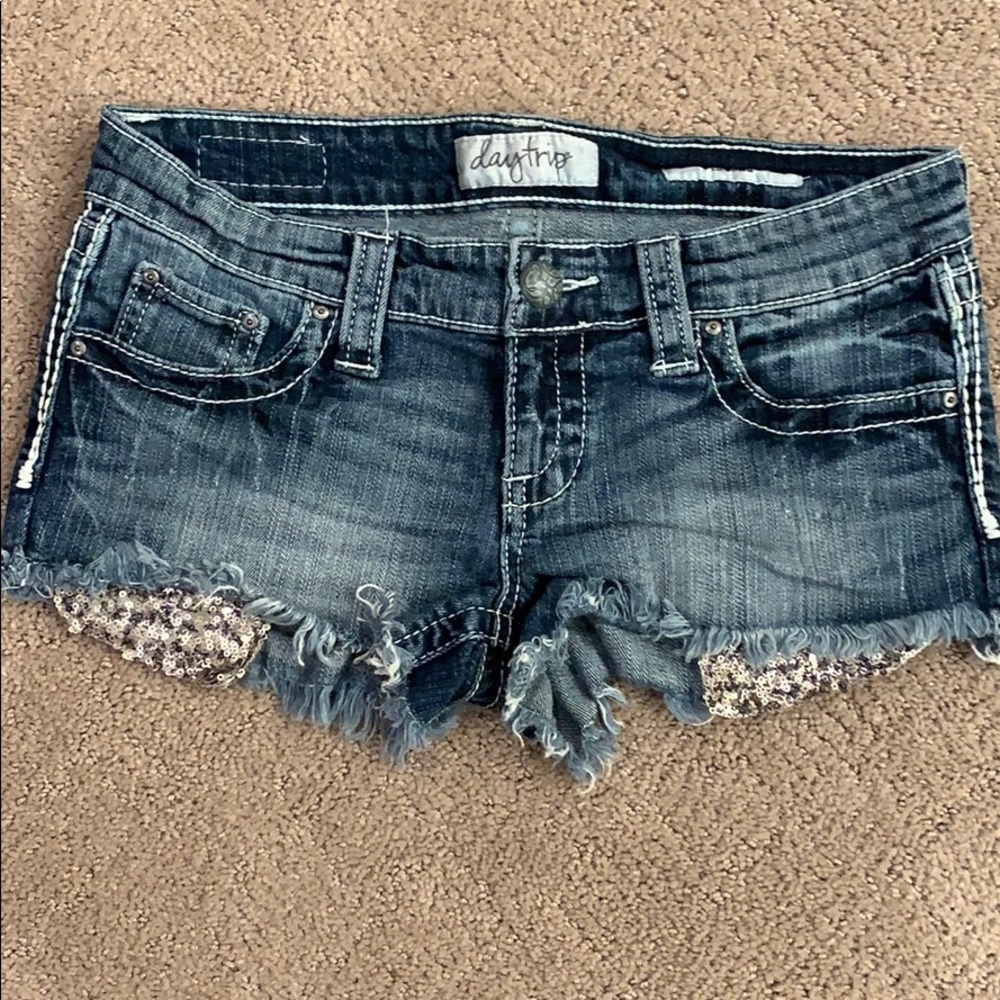 Day trip Gemini Jean shorts